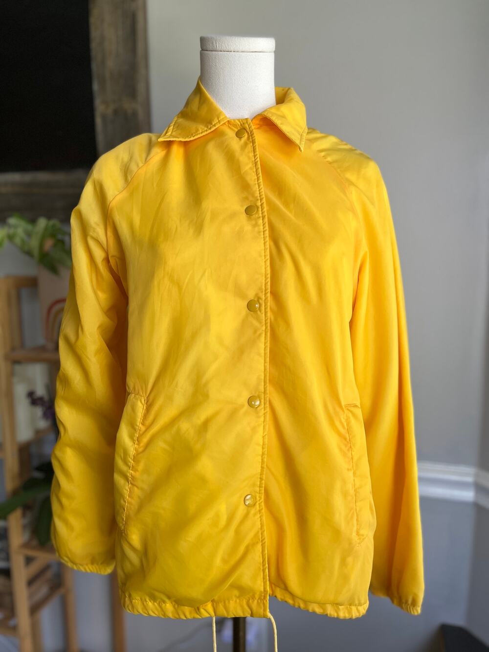 Vintage 70s Yellow Jacket Windbreaker Fleece Lined Size Small